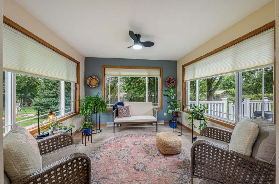 Four-seasons room with windows on three sides, 646 S Lincoln St, Hortonville WI